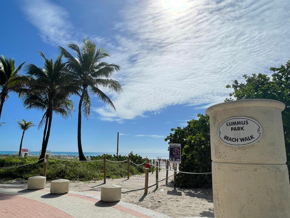 Beachfront Apt In Carlyle Hotel On Ocean Drive Miami Beach Bagian luar foto
