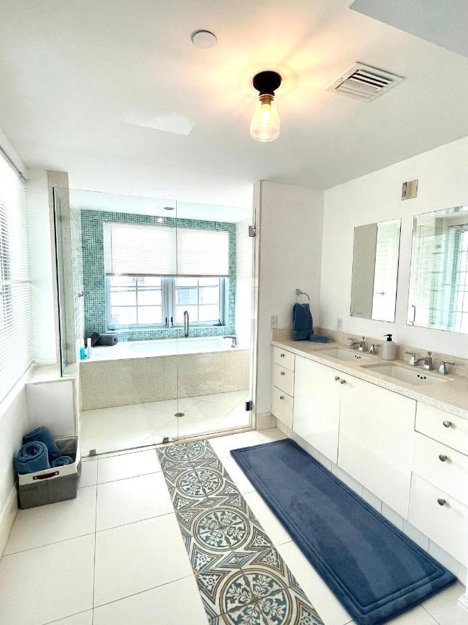 Beachfront Apt In Carlyle Hotel On Ocean Drive Miami Beach Bagian luar foto